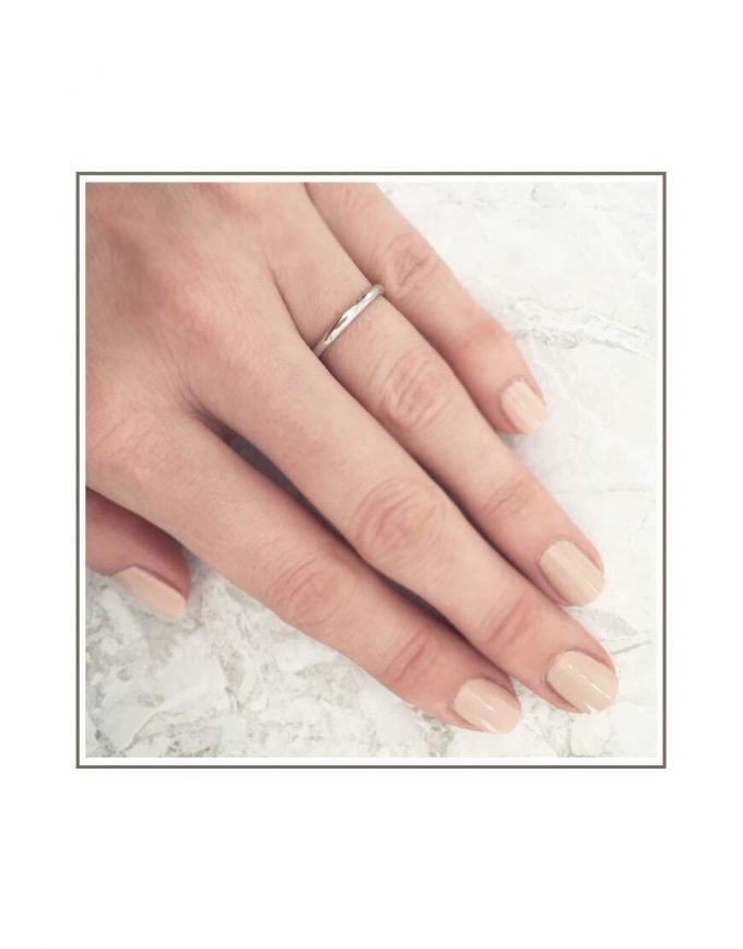 Half Round 9ct White Gold Band Styled Hand