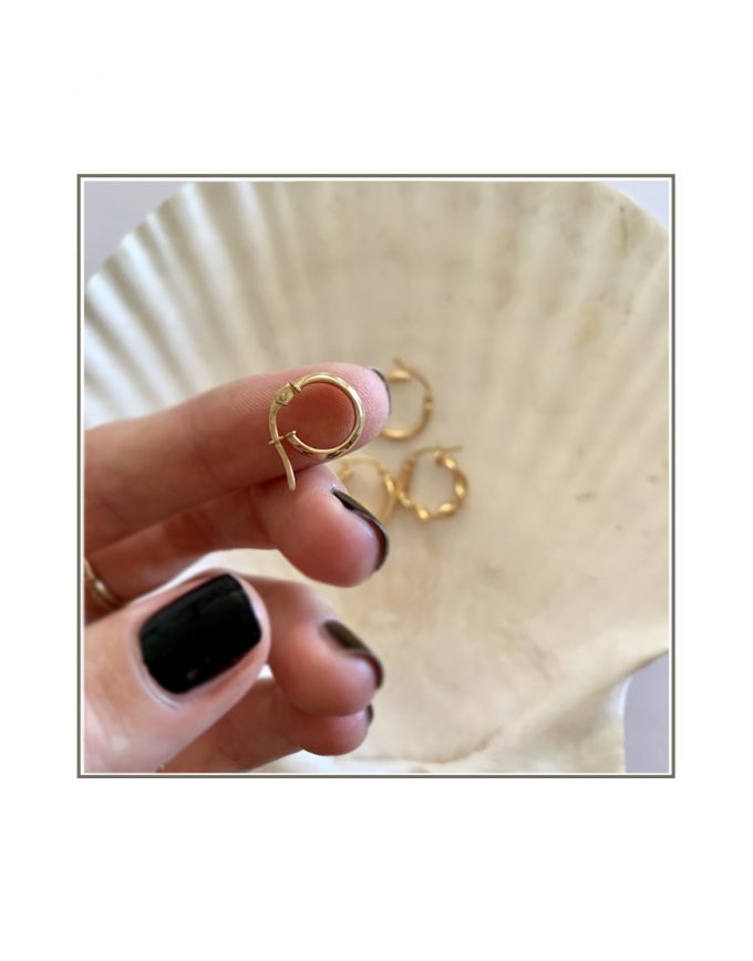 small gold hoops