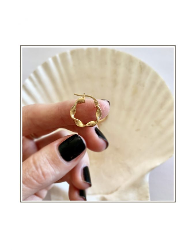 gold hoop twist earring